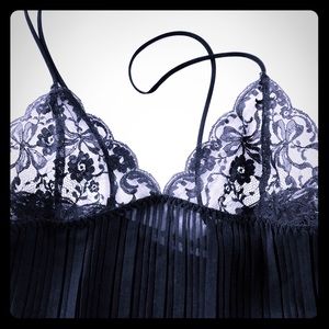 Black Chemise mini pleat sheer Chiffon Black lace cups Sz small Jillian Jones